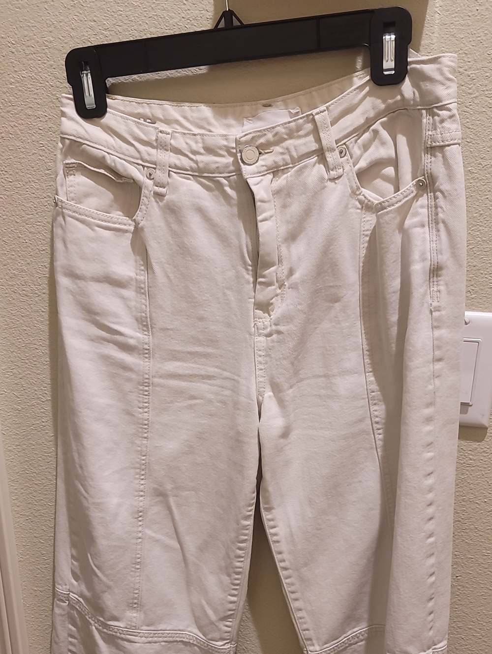 Habitual Women's Wide Leg Cropped Cream Jeans Size 28